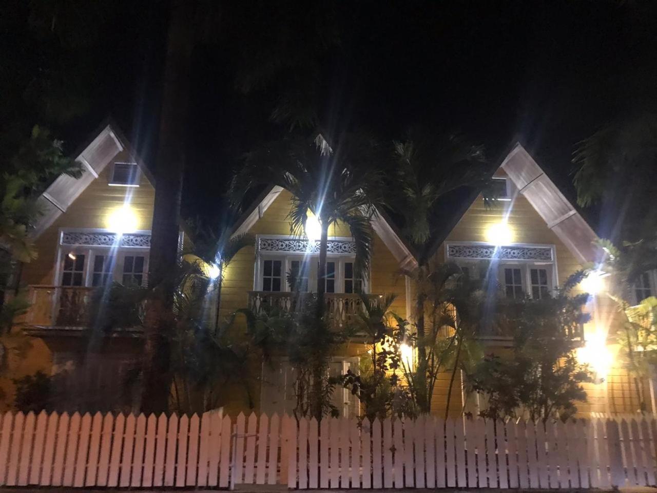 Yellow Houses Bocas Бокас-дель-Торо Экстерьер фото
